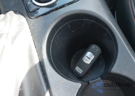 2016 Mazda Mazda3 S Touring z USA, uszkodzony, nr VIN JM1BM1M36G1324601